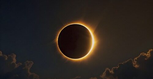 Agosto speciale con le eclissi del Sole e della Luna