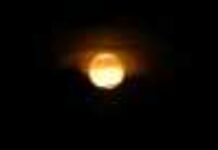 Eclissi lunare, appuntamento all’alba del 28 agosto