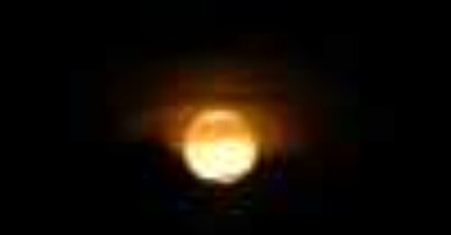 Eclissi lunare, appuntamento all’alba del 28 agosto