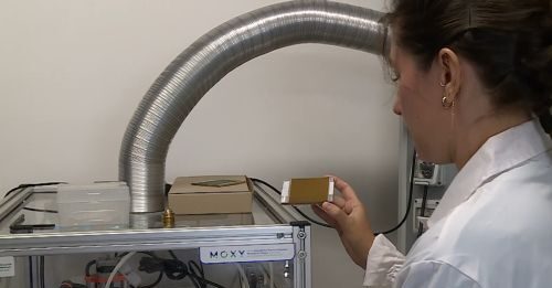 Dallo spazio alla Terra senza contatto con MOXY: l’ossigeno atomico entra nei laboratori di restauro ed è subito rivoluzione
